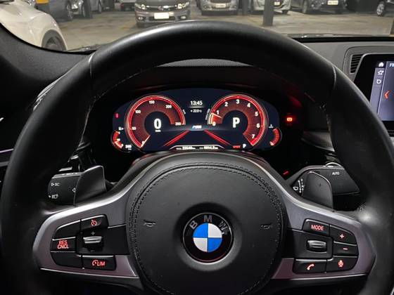 BMW 530i 2.0 16V TURBO GASOLINA M SPORT AUTOMÁTICO BMW 530i 2.0 16V TURBO GASOLINA M SPORT AUTOMÁTICO